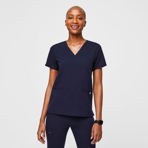 FIGS Casma Three-Pocket Scrub Navy Top